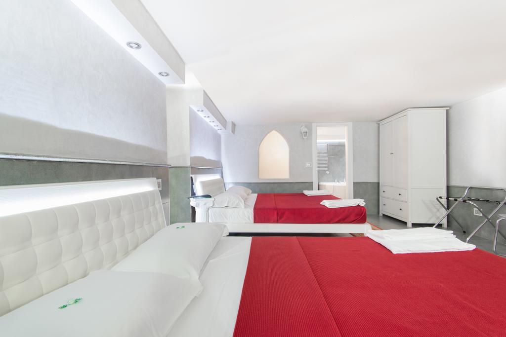 Suite Apartments Angioini Napoli Eksteriør billede