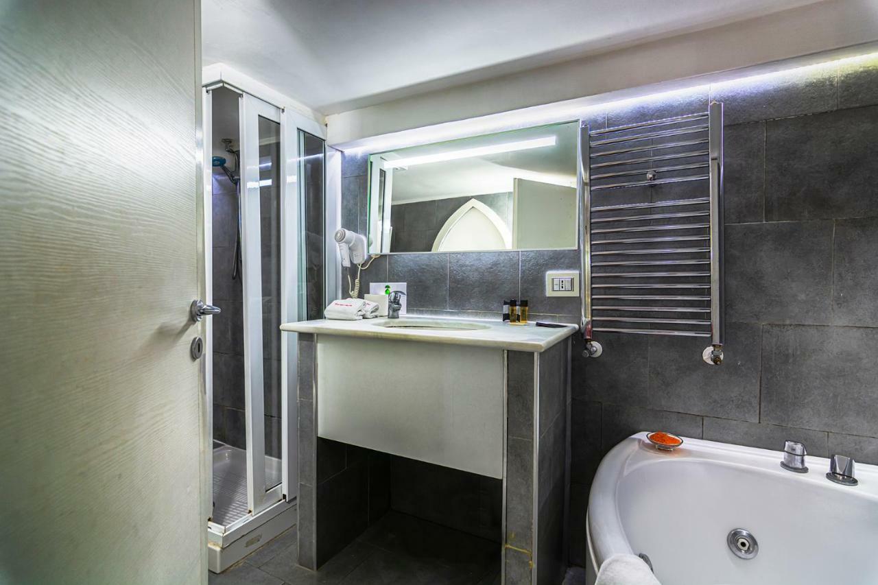 Suite Apartments Angioini Napoli Eksteriør billede