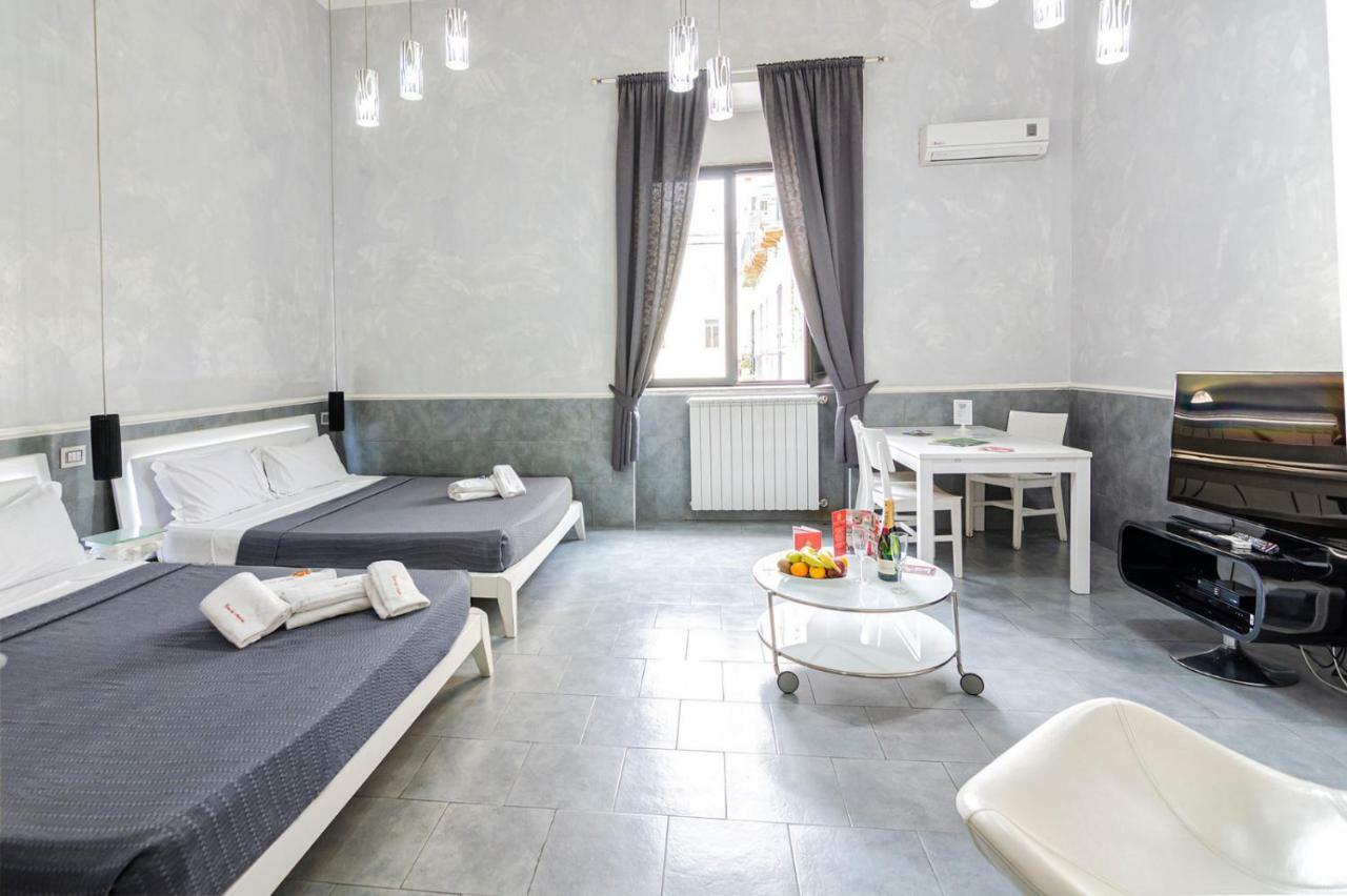 Suite Apartments Angioini Napoli Eksteriør billede